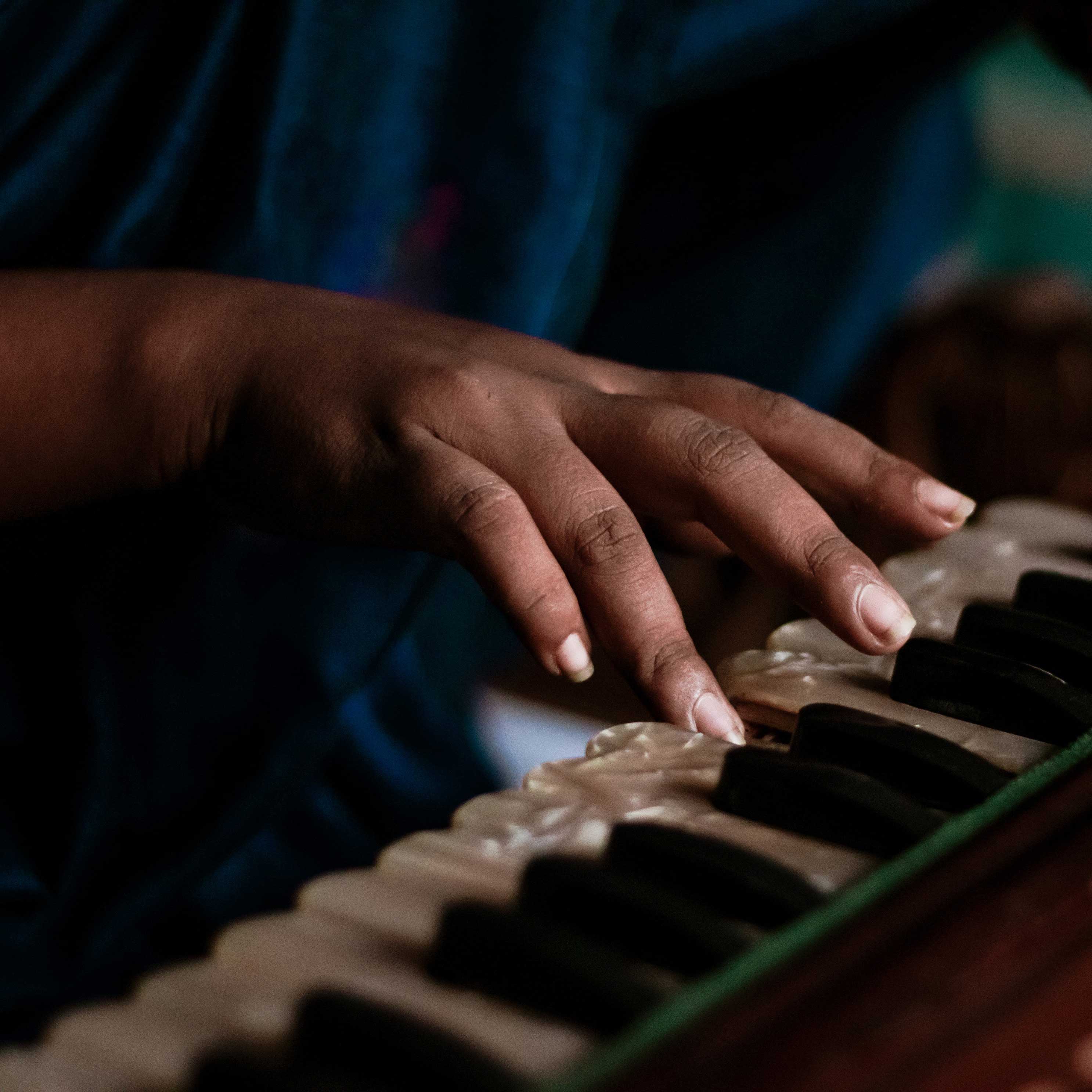 A Thousand Miles im Stil von Vanessa Carlton - Playback Cover Art