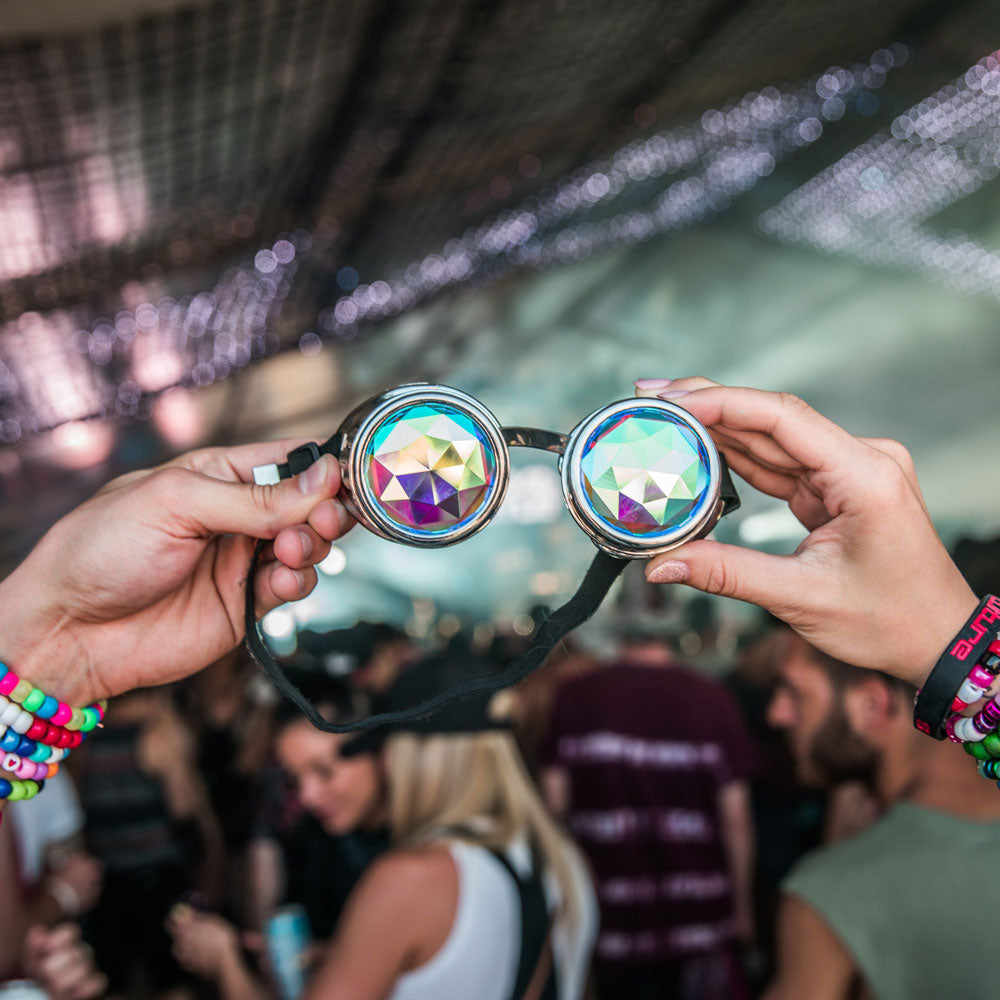 Halt dich an deiner Liebe fest im Stil von Freundeskreis - Midifile Cover Art