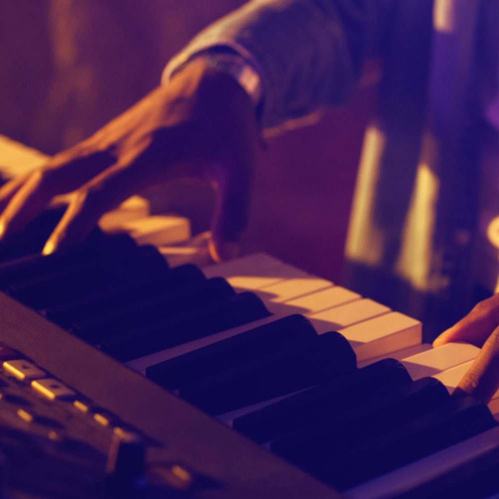Shot In The Dark im Stil von Within Temptation - Midifile Cover Art